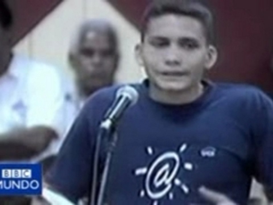 Estudiantes cubanos vs. Ricardo Alarcón