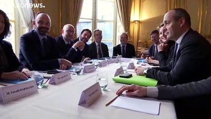 Lejos del acuerdo en Francia pese a los avances en las negociaciones con los sindicatos