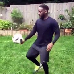 Jay Jay Okocha, eski günlerini hatırlattı