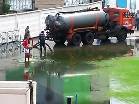 Sahayı su bastı hakem oynayın dedi...