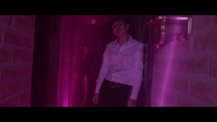 Uriel Barrera - Mi Falsa Identidad