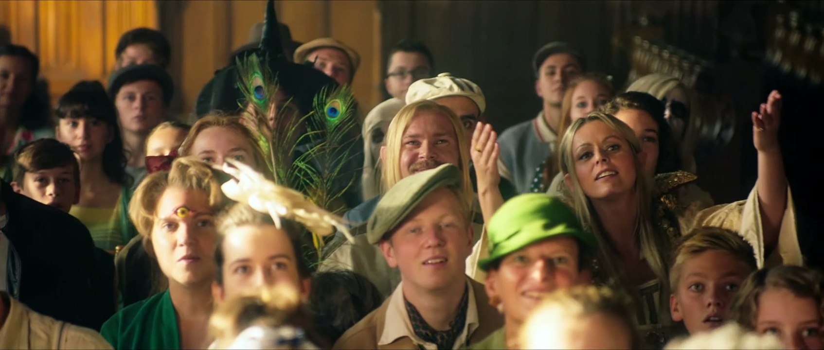 DIE WOLF-GÄNG Film Clip - Die Verwandlungszeremonie der 7. Klasse