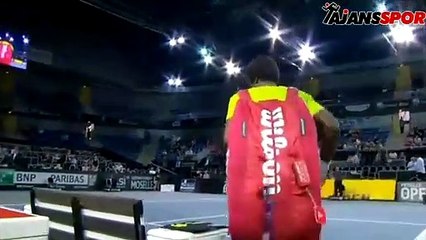 Monfils - Janowicz (6-3 6-4)