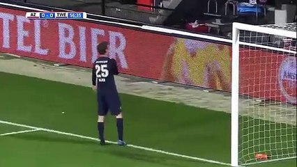 futbolcunun ayakkabısını aldılar