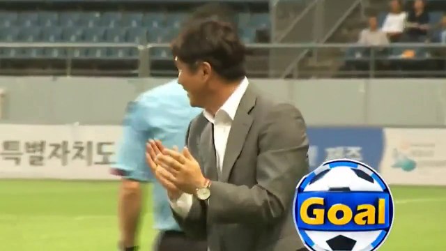 Kaleci olup kaleden kaleye gol atmak...