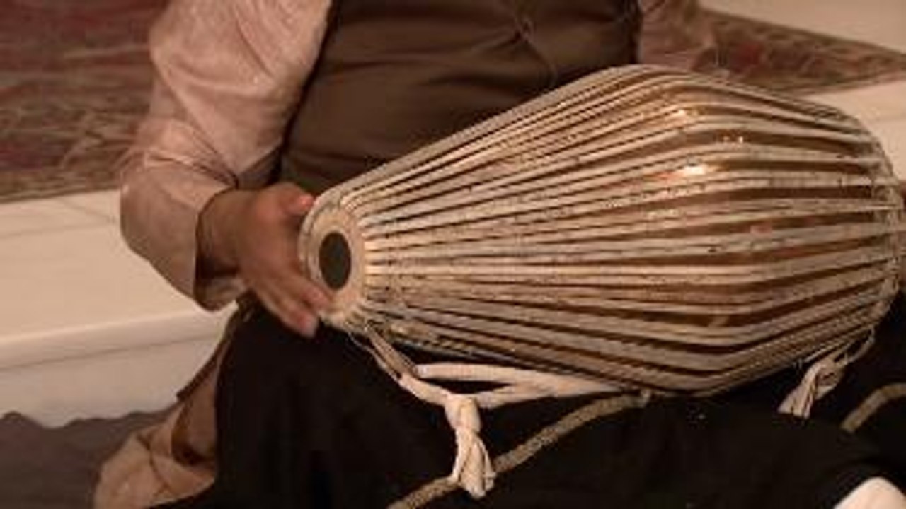 Improvisation performed by Samir Chatterjee, Khol l Met Music