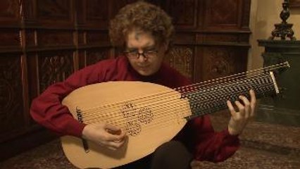 "Lachrimae" by John Dowland performed by Christopher Morrongiello, l Met Music