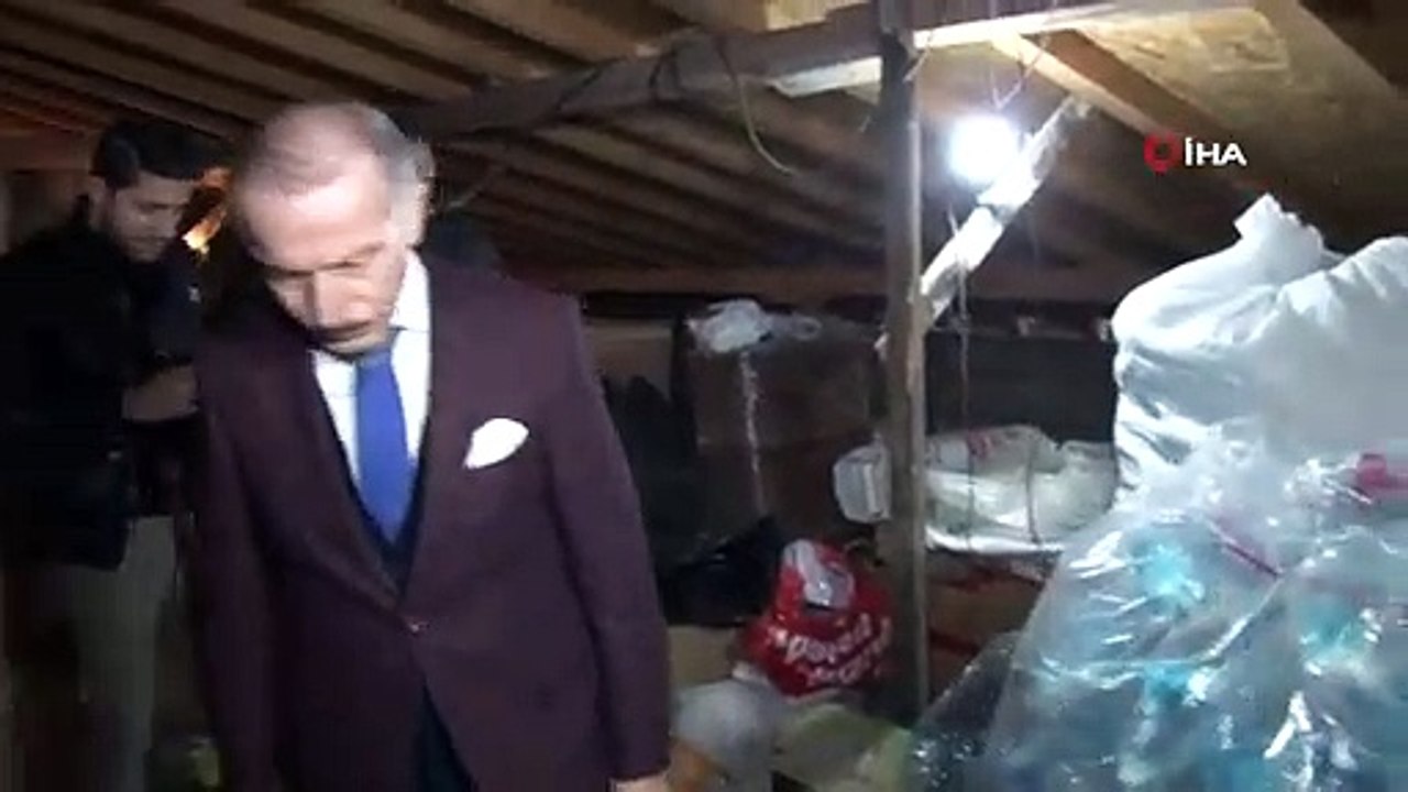 Evde İçtikleri Suların Şişelerinden 15 Çuval Atık Pet Şişe Topladılar