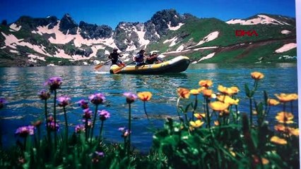Van hakkarili burcu, van'da 'ters lale' isminde yöresel yemek lokantası açtı