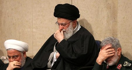 Süleymani'nin ölümüne ağlayan Hamaney'e bir darbe de Twitter'dan!