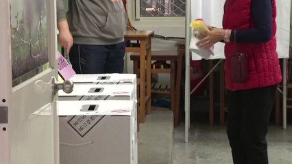 타이완 총통 선거 개표 시작...차이잉원 현총통 앞서가 / YTN