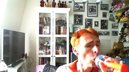 Wiwi égratigne "games" des Burning Peacocks