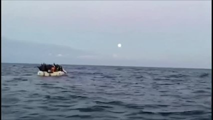 El Open Arms rescata a 120 personas a punto de ahogarse en dos barcazas de goma