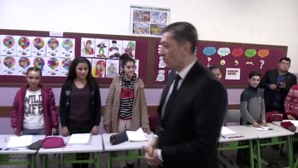 Milli Eğitim Bakanı Selçuk, öğrenci ve öğretmenlerle buluştu