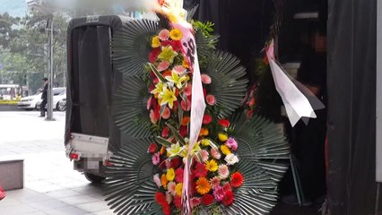 8월부터 '재사용 화환' 반드시 표시해야 / YTN