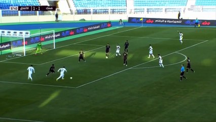 Moustapha Zeghba contre l'Ettifaq