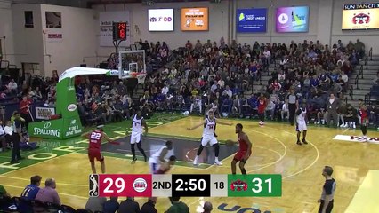 Kaiser Gates Posts 15 points & 10 rebounds vs. Grand Rapids Drive