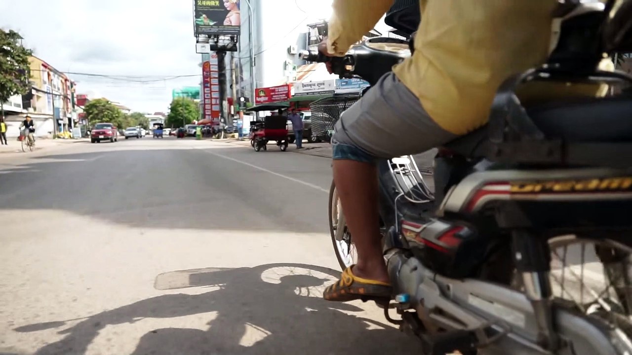 YOU HAVE TO VISIT ANGKOR WAT! - Siem Reap, Cambodia - Angkor Thom, Tomb Raider