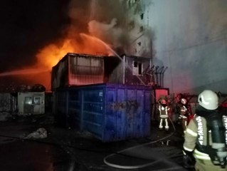 İtfaiye alevlere müdahale etmek için seferber oldu