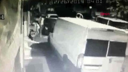 Arnavutköy'deki vahşet; öldürdüğü annesini böyle taşımışlar