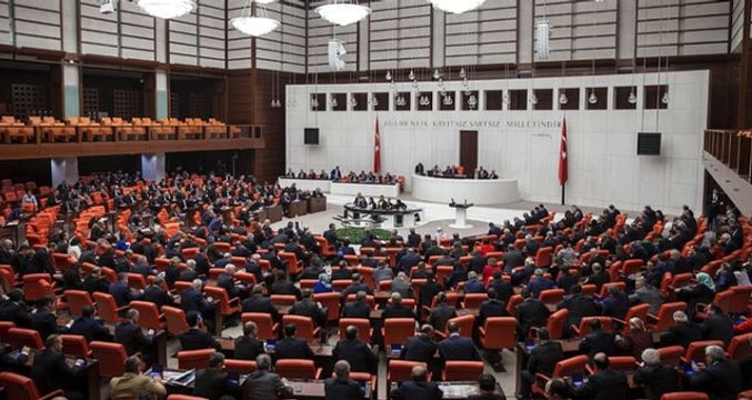 CHP, FETÖ'nün siyasi ayağının araştırılması için teklif sundu