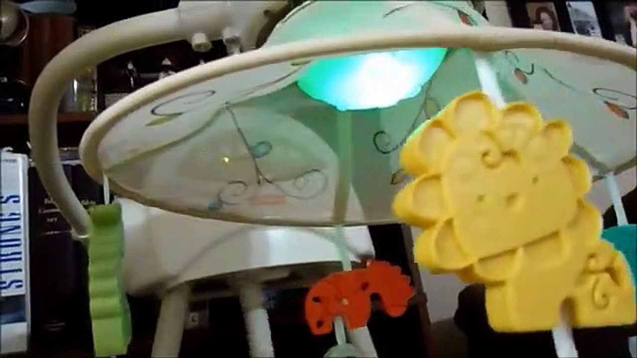 Review of Fisher Price Animal Krackers Infant Cradle Swing