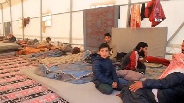 Korkuyla büyüyen Suriyeli çocukların yüzü oyun parkıyla güldü