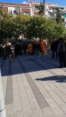 Un hombre ha sido salvajemente agredido en Cornellá de Llobregat a manos de los separatistas en la concentración de #EspañaExiste