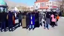 İran'daki protestolarda dikkat çeken görüntü