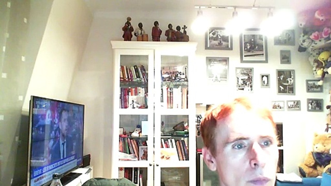 Wiwi égratigne "mec à l'ancienne" de Balbino Medellin