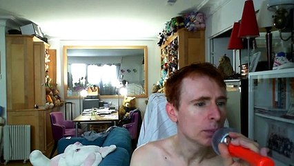 Wiwi égratigne "selon la police" de François Morel