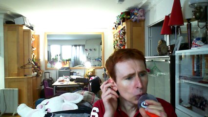 Wiwi égratigne "an ti moman selman" de Gertrude Seinin