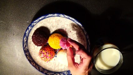 36 ASMR EATING SOUNDS MARSHMALLOW