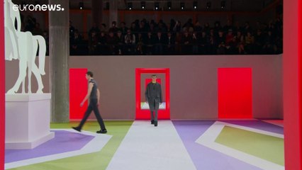 La settimana della moda a Milano all'insegna di sostenibilità e forme classiche