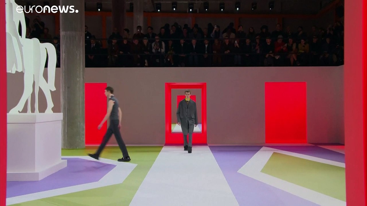 La settimana della moda a Milano all'insegna di sostenibilità e forme classiche