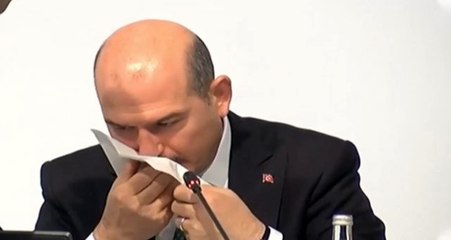 İçişleri Bakanı Süleyman Soylu'nun canlı yayında burnundan kan geldi