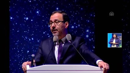 Bakan Kasapoğlu: "Kulüplerimizin içinde bulundukları girdaptan çıkmaları için herkesin elini taşın...