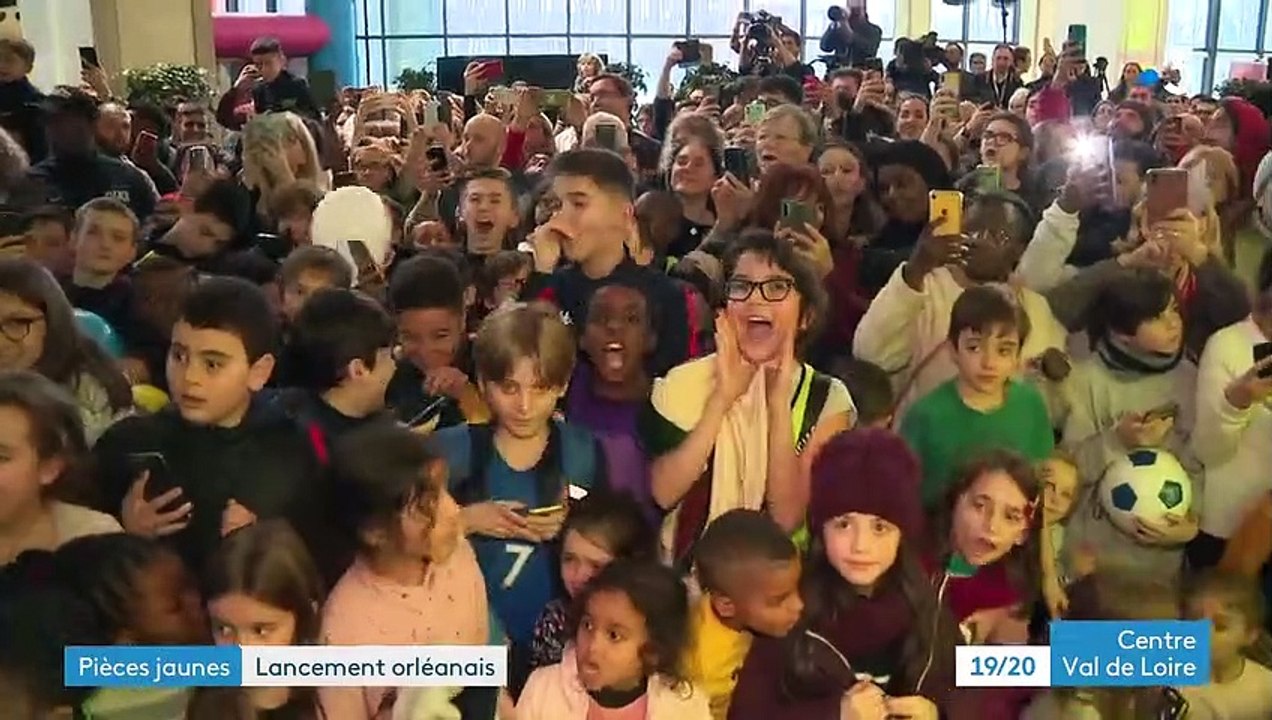 Orléans: Lancement de l'opération "Pièces jaunes" avec Didier Deschamps et Brigitte Macron