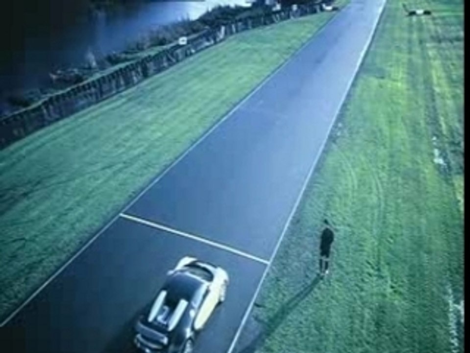 Bugatti Veyron vs. Cristiano Ronaldo