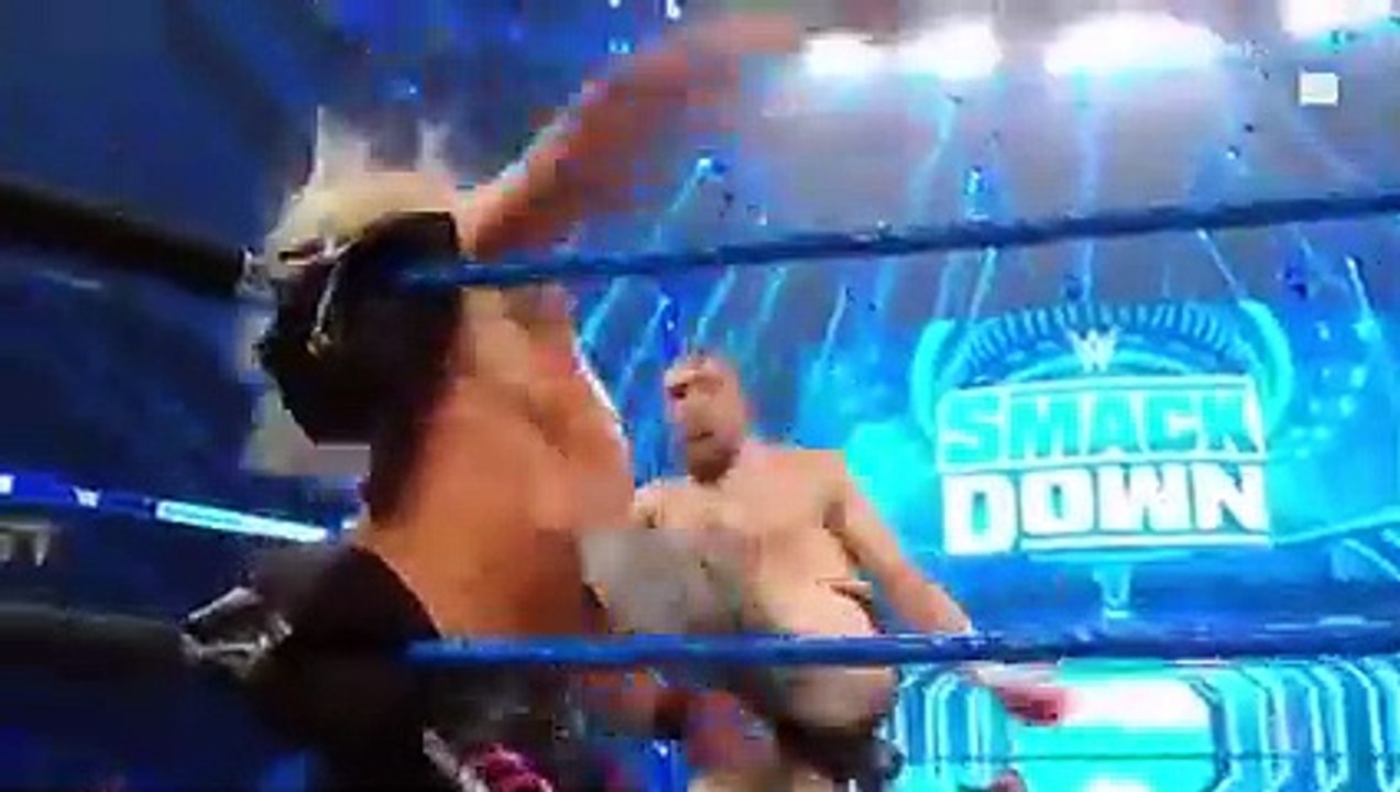 Wwe_Friday_Night_Smackdown_-_Roman_Reigns_&_Daniel_Bryan_vs_King_Corbin_&_Ziggler_-_3_January_2020(240p)