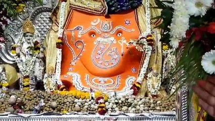 खजराना गणेश को सवा लाख तिल लड्डूओं का भोग, मंत्री पटवारी ने लिया आर्शीवाद