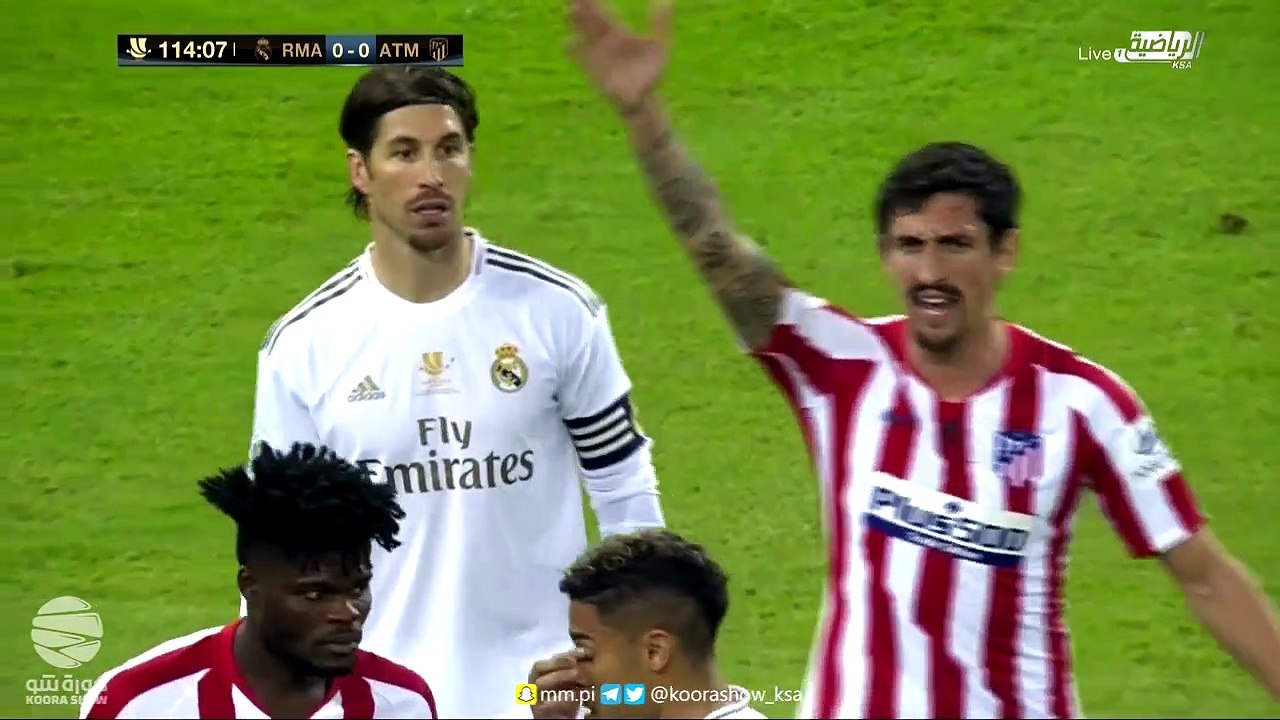 جنون كرة القدم والدقيقة الاخيرة من نهائي السوبر الاسباني بين ريال مدريد واتلتيكو مدريد وطرد فالفيردي