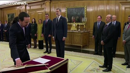 España estrena un Gobierno histórico con varios ministros de la izquierda radical