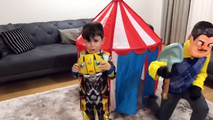 Enes hello neighbor oldu,Fatih selim Hulk,Yusuf’ta bumblebee oldu,çadırdan çıkıp beni şaşırttılar