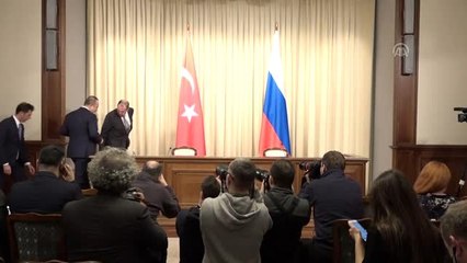 Çavuşoğlu: "(Libya için) Muhtemel bir ateşkesin modalitelerini içeren taslak bir metin ortaya...