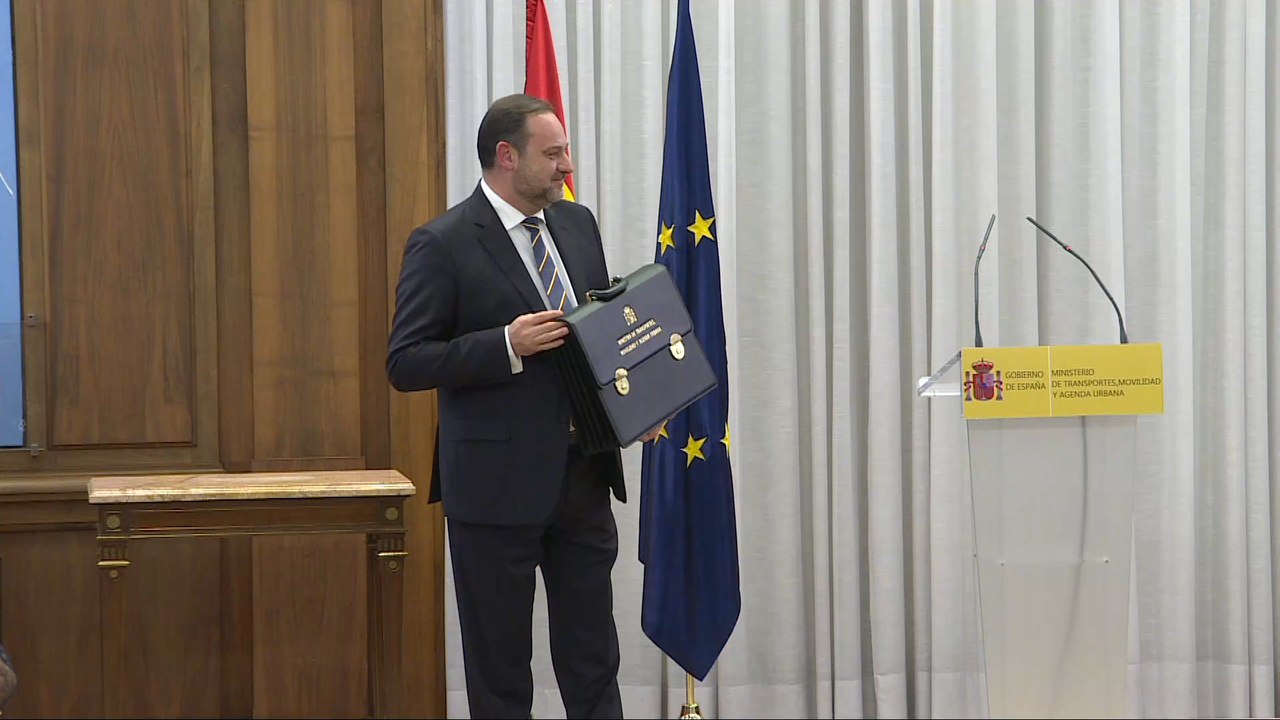Ábalos toma su cargo como ministro de Transportes, Movilidad y Agenda Urbana