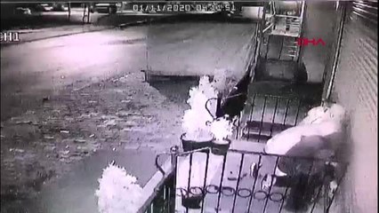 Hem oynadı hem çaldı