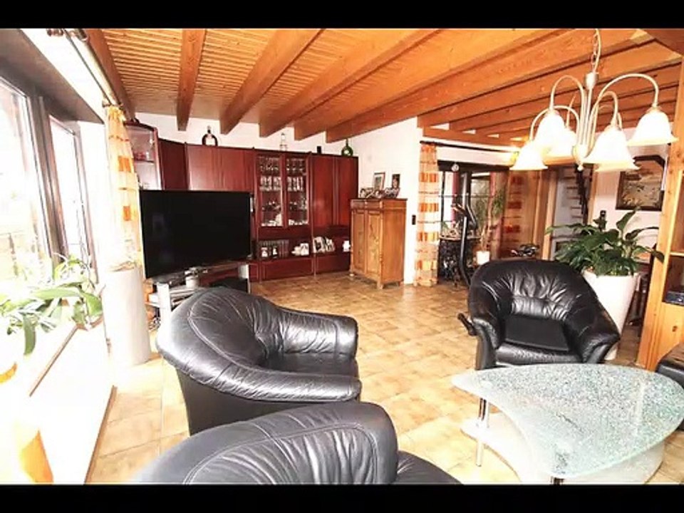 Zu Verkaufen Freistehendes Mehrfamilienhaus in ruhiger Lage mit Garten zu verkaufen