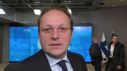 Komisioneri i zgjerimit viziton Tiranën dhe Shkupin