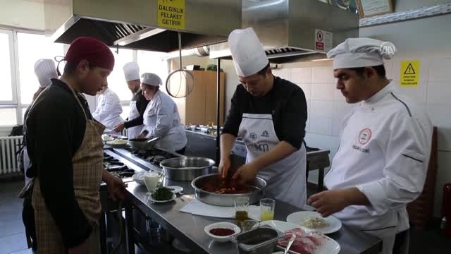 Gastronomi şehri Hatay'da yemek yarışması düzenlendi